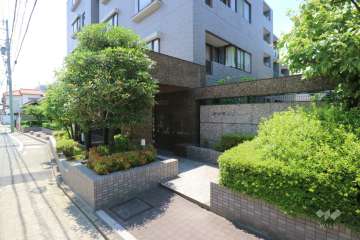 エントランス（北東側から）