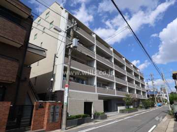 プラウド覚王山穂波の外観（南側から）