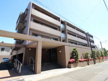 野村本山ヒルズの外観（西側から）
