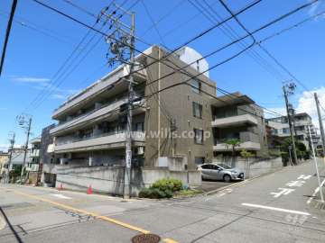 グレイス春岡の外観(南東側から) 