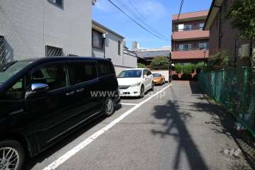 敷地内駐車場（屋外平面式）