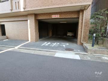 駐車場出入口