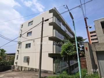 東山ハイツの外観（南東側から）