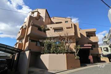 グランドメゾン御棚町の外観(南東側から)