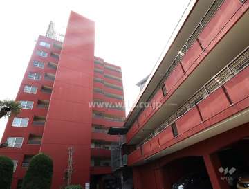 ソミュール桜ヶ丘A棟の外観(北側から)
