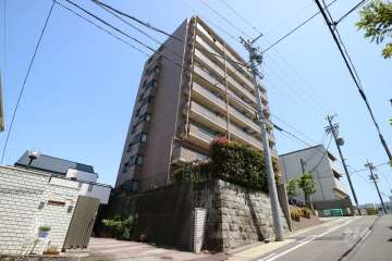 ユーハウス覚王山の外観（南西側から）