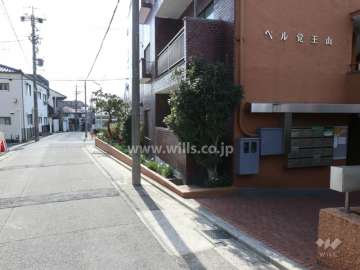 敷地東側前面道路