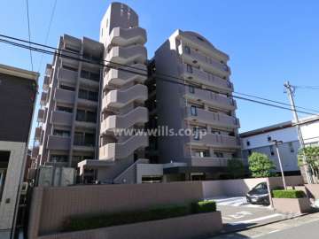 シャリエ春岡一丁目の外観(北側から)