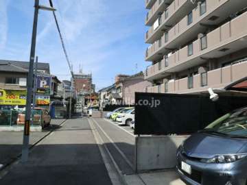 敷地南側前面道路