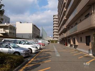 敷地内駐車場（敷地西部分）