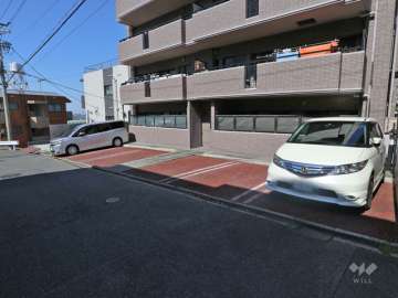 敷地内駐車場(屋外平面式)