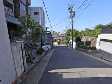 敷地北側前面道路