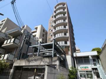デルフィーノパラッツオの外観（南側から）