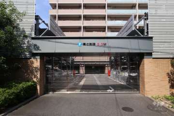 駐車場の出入口（南側）