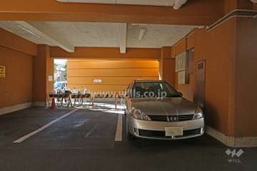 敷地内駐車場（屋内平面式）