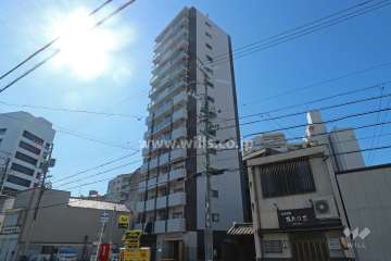 プレサンスmiu新栄の外観（東側から）