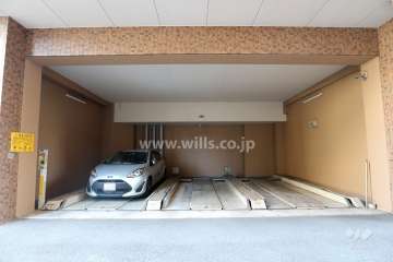 敷地内駐車場（屋内機械式）