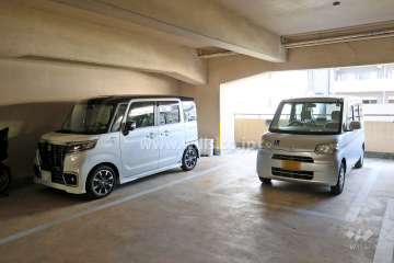 敷地内駐車場（屋内平面式）