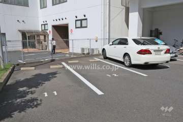敷地内駐車場（屋外平面式）