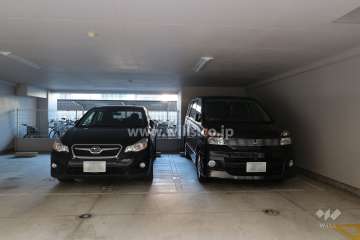 敷地内駐車場（屋内平面式）