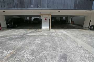 敷地内駐車場（屋外平面式）