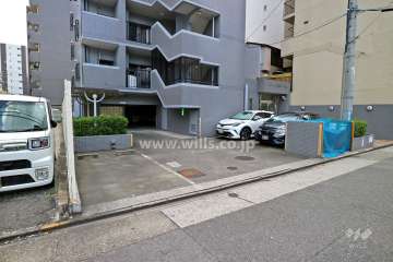 敷地内駐車場（屋外平面式）