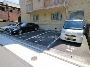 敷地内駐車場(屋外平面式・敷地北東側)