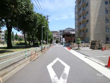 敷地の北側前面道路