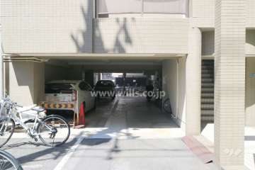 敷地内駐車場（屋内平面式）