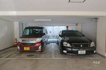敷地内駐車場（屋内平面式）