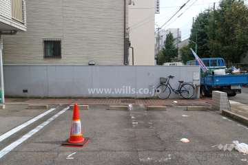 敷地内駐車場（屋外平面式）