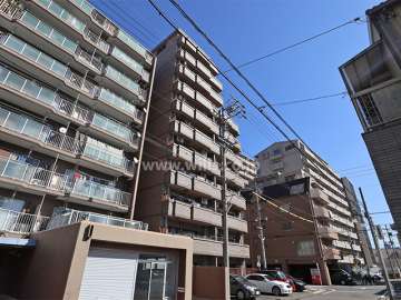 レインボー千代田の外観(南西側から)