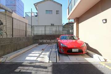 敷地内駐車場（屋外平面式）
