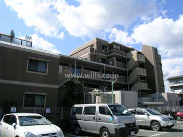 東急ドエル・プレスティージュ豊中本町の外観（東側から）