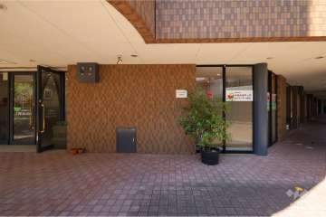 棟内の店舗部分