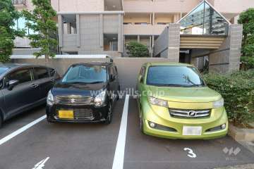 敷地内駐車場（屋外平面式）
