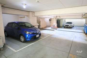 敷地内駐車場（屋内平面式）