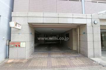 駐車場出入り口