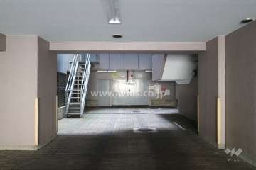 敷地内駐車場（屋内機械式）