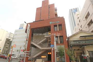 栄グリーンマンションの外観（西側から）