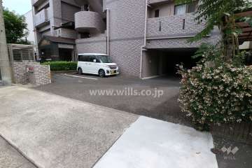 敷地内駐車場（屋外平面式）