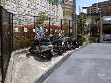 バイク置き場