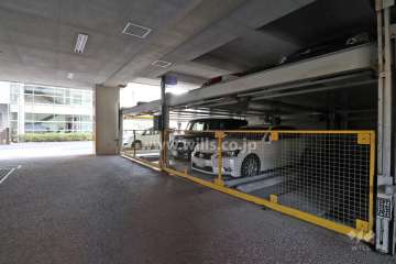 敷地内駐車場（屋内機械式）