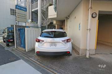 敷地内駐車場（屋外平面式）