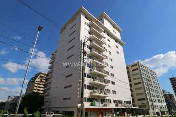 ファミール富士見の外観（北西側から）