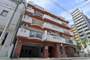 ドリームマンション金山の外観（南東側から）