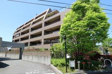 ステイツ千里桃山台の外観(南東側から)