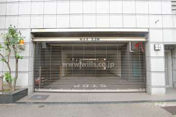 駐車場出入り口（リングシャッター付き）