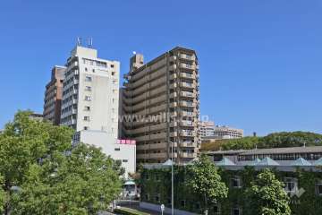 グランドメゾン鶴舞公園の外観（西側から）