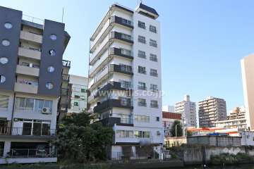 富士見ロイヤルハイツの外観（東側から）